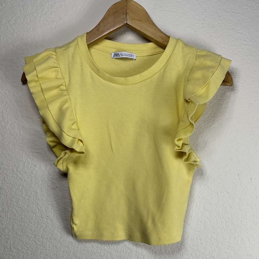 Zara Light Yellow Ruffle‎ Sleeve Crop Top